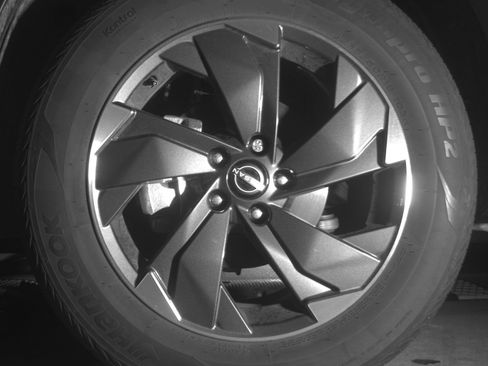 Used 2025 Nissan Rogue SV image 12