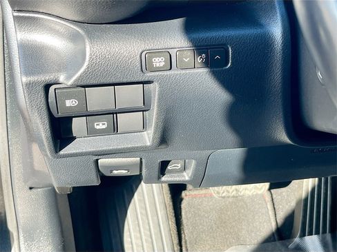 Used 2022 Lexus IS 300 w/ Premium Package image 10