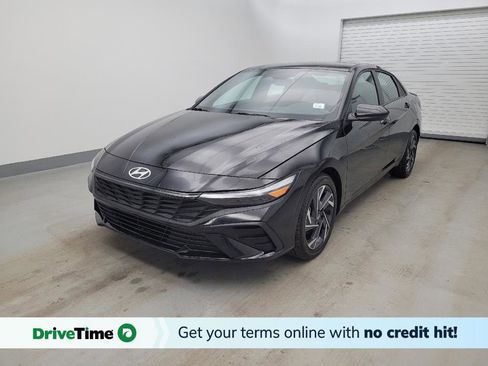 Used 2025 Hyundai Elantra Sport image 1