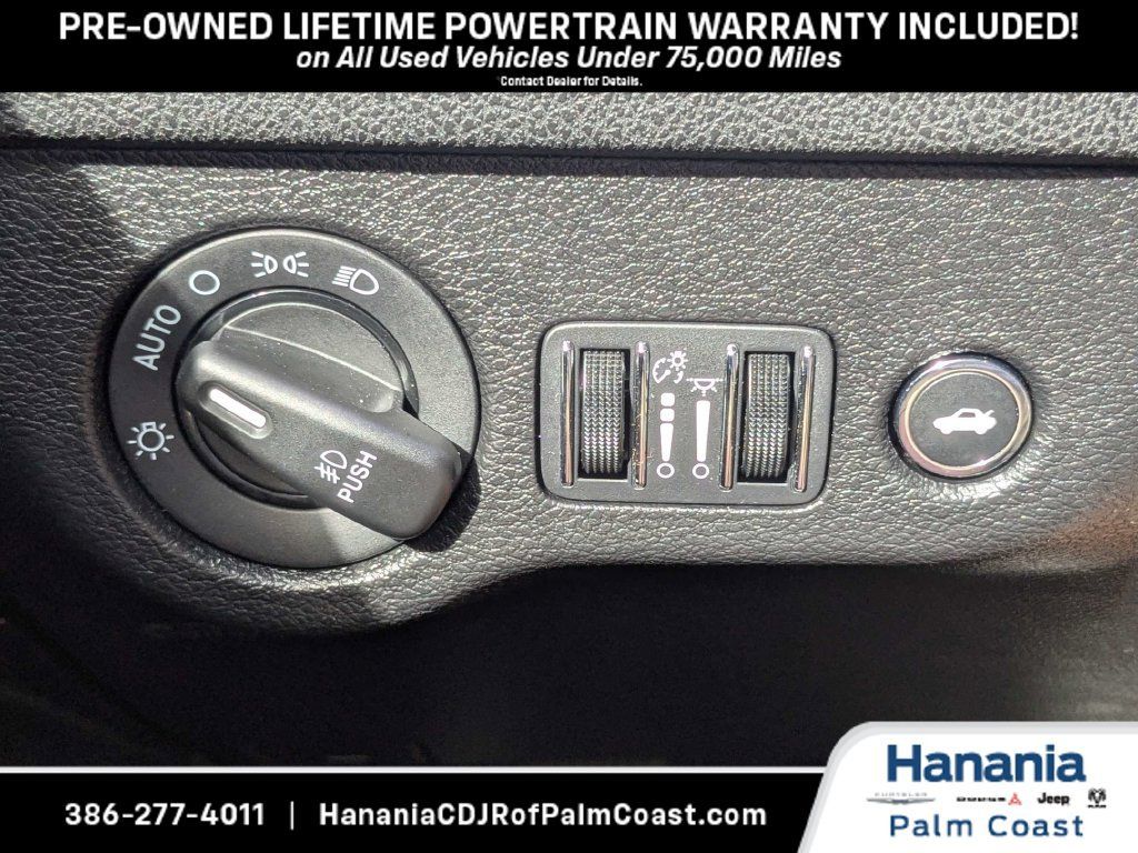 Used 2022 Dodge Charger R/T RWD image 25