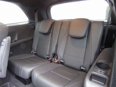 Certified 2025 Mercedes-Benz GLS 450 4MATIC image 18