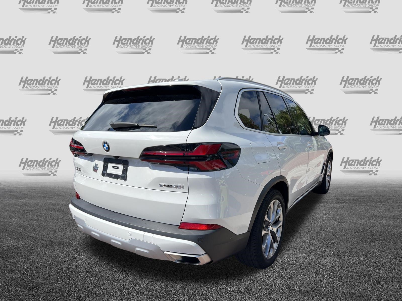 Used 2024 BMW X5 sDrive40i w/ Premium Package RWD image 10