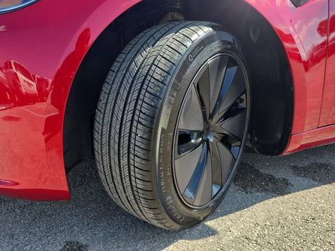 Used 2025 Tesla Model 3 Long Range image 30