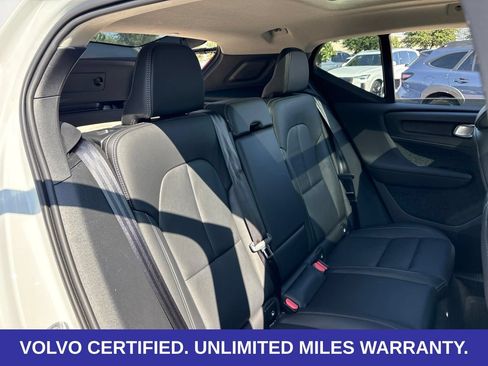 Certified 2026 Volvo XC40 B5 Plus AWD/4WD image 11