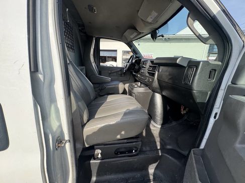 Used 2019 Chevrolet Express 3500 3500 3dr Cargo Van w/ Driver Convenience Package image 34