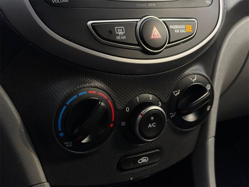 Used 2017 Hyundai Accent SE image 23