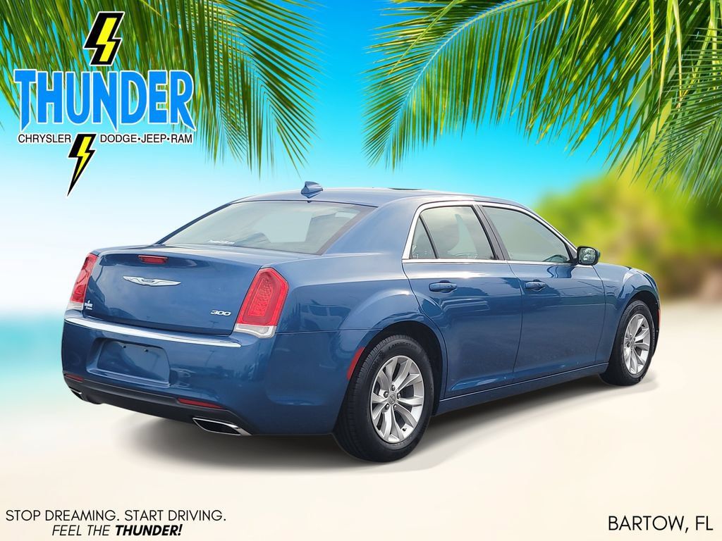 Certified 2021 Chrysler 300 Touring RWD image 4