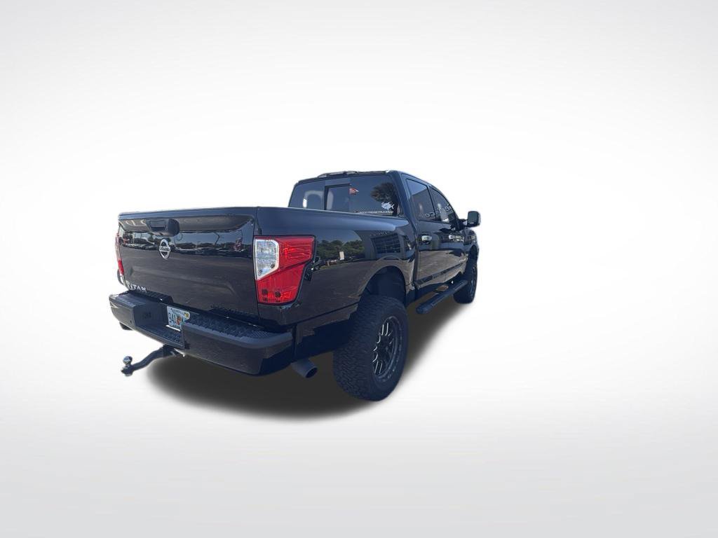 Used 2021 Nissan Titan SV w/ SV Convenience Package AWD/4WD image 11