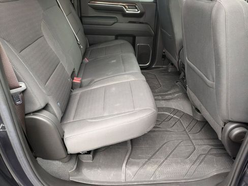 Used 2023 Chevrolet Silverado 1500 LT image 22