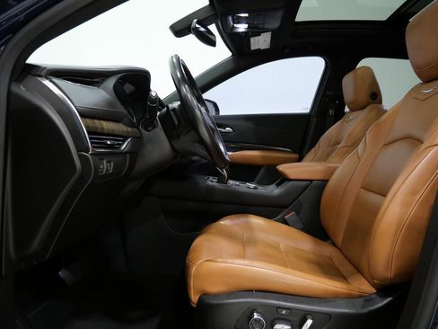 Used 2019 Cadillac XT4 Premium Luxury image 13