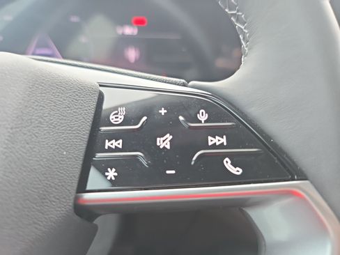 New 2025 Audi Q5 Premium Plus image 17