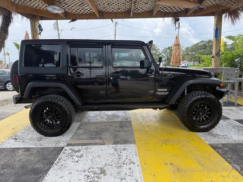 Used 2013 Jeep Wrangler Unlimited Sport AWD/4WD image 8