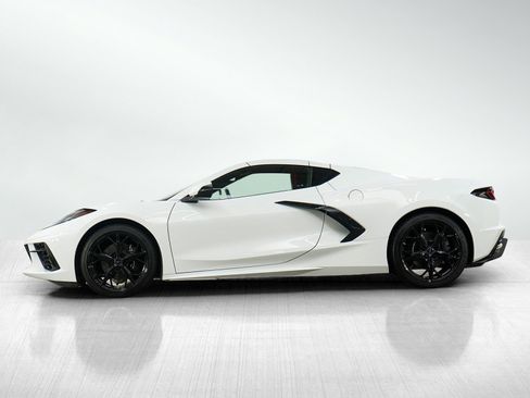 Used 2023 Chevrolet Corvette Stingray Coupe w/ Battery Protection Package RWD image 2