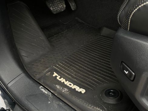 Used 2022 Toyota Tundra Capstone AWD/4WD image 13