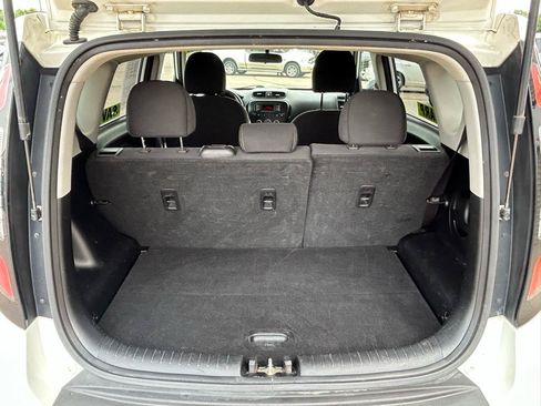 Used 2014 Kia Soul FWD image 17