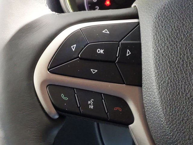 Certified 2018 Jeep Grand Cherokee Laredo RWD image 18