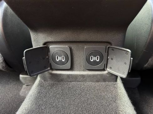 Used 2025 Lincoln Corsair FWD w/ Equipment Group 101A image 16
