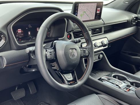 Used 2026 Honda Passport TrailSport Elite image 13