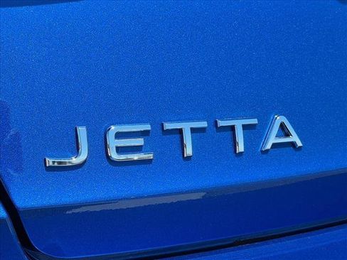 Used 2023 Volkswagen Jetta SE FWD image 22