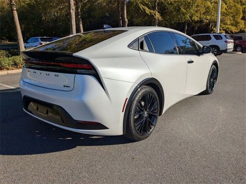 Used 2026 Toyota Prius image 8