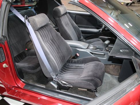 Used 1990 Pontiac Firebird Trans Am RWD image 48