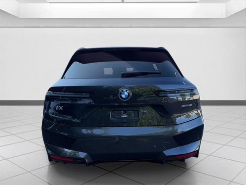 Used 2024 BMW iX xDrive50 w/ Premium Package AWD/4WD image 5