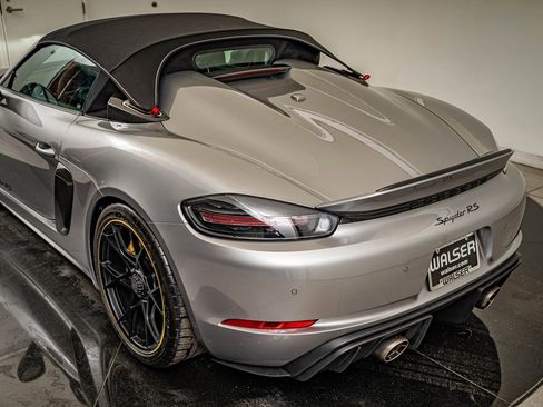 Certified 2025 Porsche 718 Boxster Spyder RS image 38