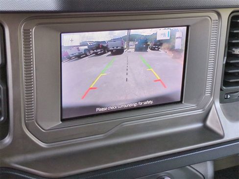 Used 2022 Ford Bronco Outer Banks image 20