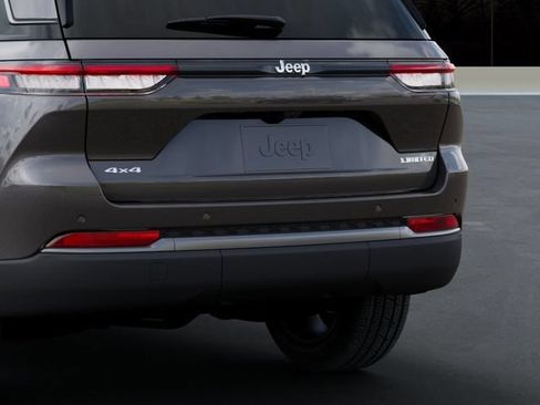 New 2026 Jeep Grand Cherokee Limited AWD/4WD image 13