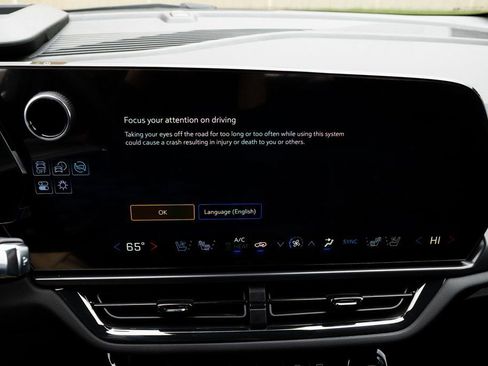 New 2025 Chevrolet Equinox EV RS w/ Active Safety Package 3 image 27