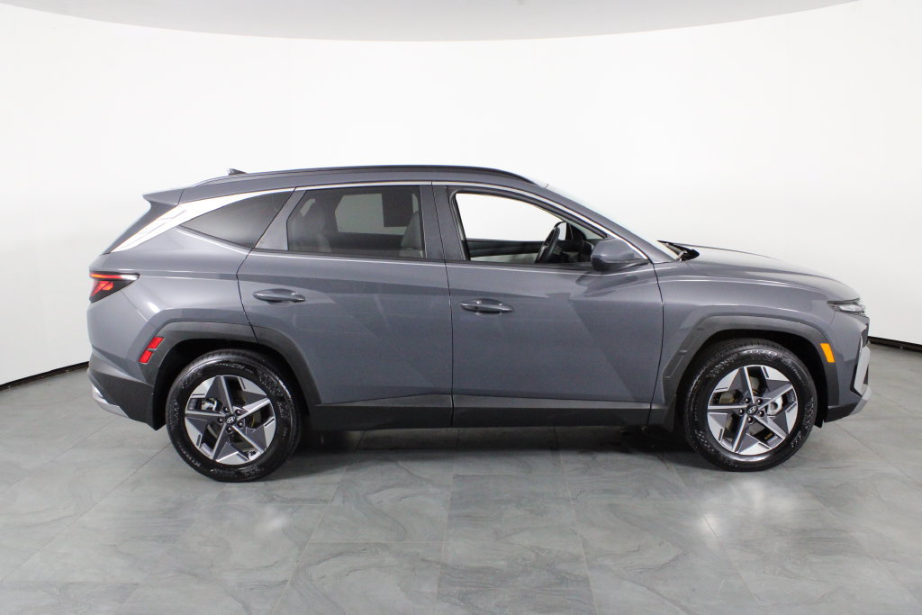 Certified 2026 Hyundai Tucson SEL Plus FWD image 12