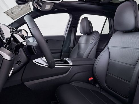 New 2026 Mercedes-Benz GLC 300 image 16