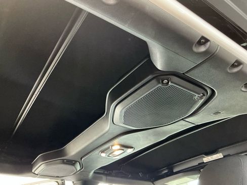 Used 2022 Jeep Wrangler Unlimited Sport image 25