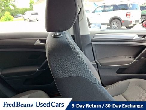 Used 2019 Volkswagen Golf S FWD image 18