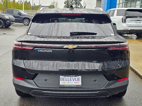 New 2026 Chevrolet Equinox EV LT FWD image 4