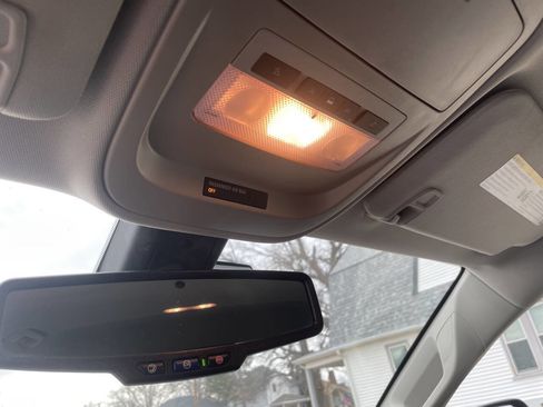 Used 2018 GMC Canyon Denali image 23