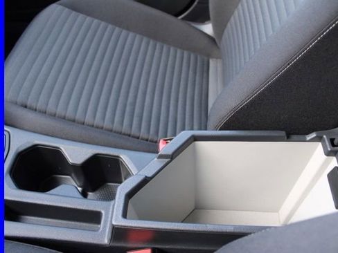 Used 2024 Volkswagen Jetta S image 36