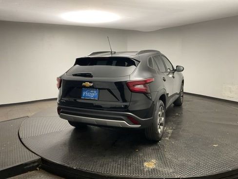 New 2026 Chevrolet Trax LT image 7