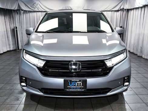 Used 2023 Honda Odyssey Touring image 2