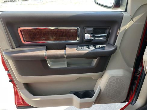 Used 2012 RAM 1500 Laramie image 32