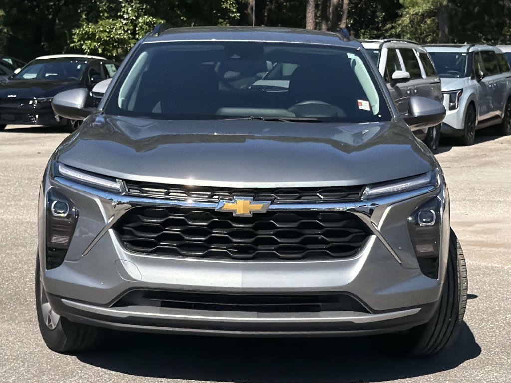 Used 2024 Chevrolet Trax LT FWD image 27