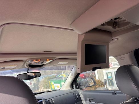 Used 2005 Dodge Durango Limited w/ Trailer Tow Group image 21