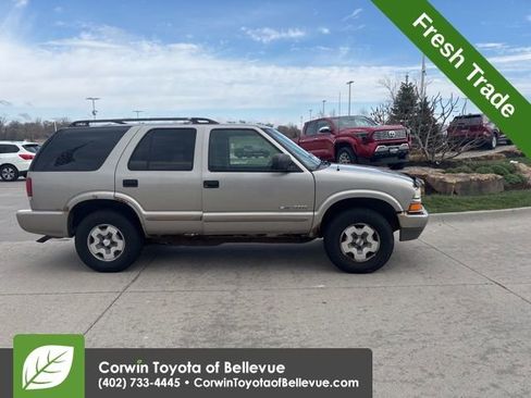 Used 2004 Chevrolet Blazer LS w/ Preferred Equipment Group image 2
