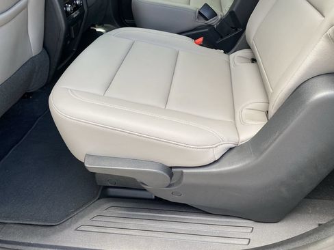 Used 2024 GMC Acadia Elevation FWD image 29