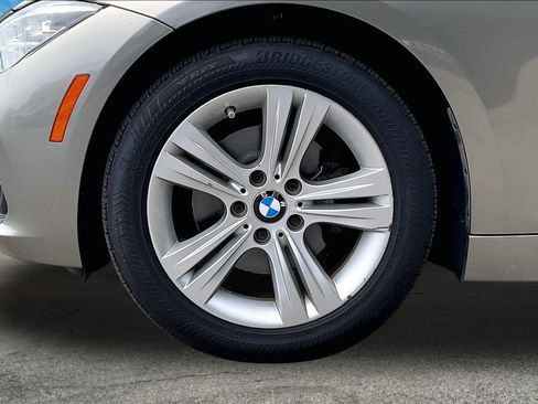 Used 2016 BMW 328i xDrive Sedan AWD/4WD image 8