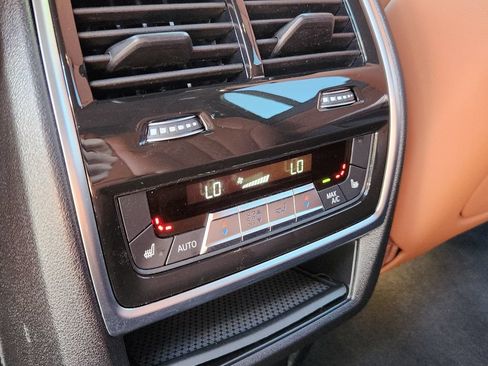 Used 2025 BMW X7 M60i w/ Executive Package AWD/4WD image 12