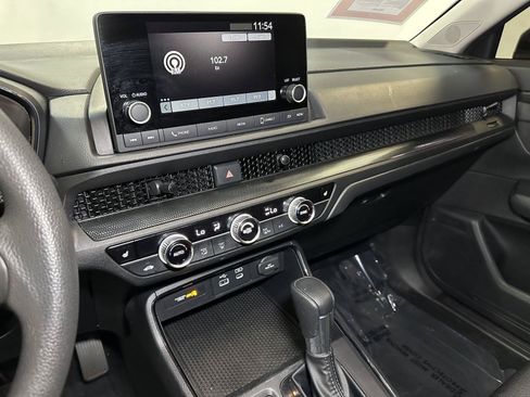 Certified 2025 Honda CR-V EX image 28