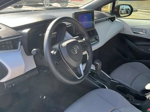 Used 2026 Toyota Corolla SE FWD image 16