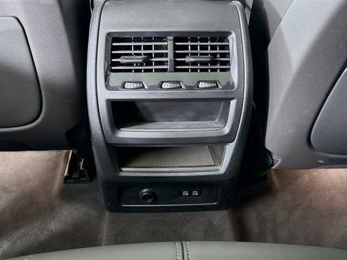 Used 2024 BMW X5 xDrive40i w/ Premium Package image 27