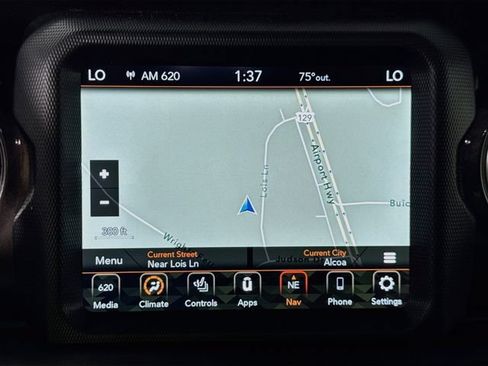 Used 2022 Jeep Wrangler Unlimited Rubicon AWD/4WD image 17
